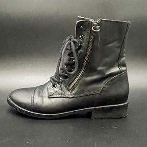 Steve Madden Toga Black Leather Combat Women’s Ankle Boots|Booties Size 9